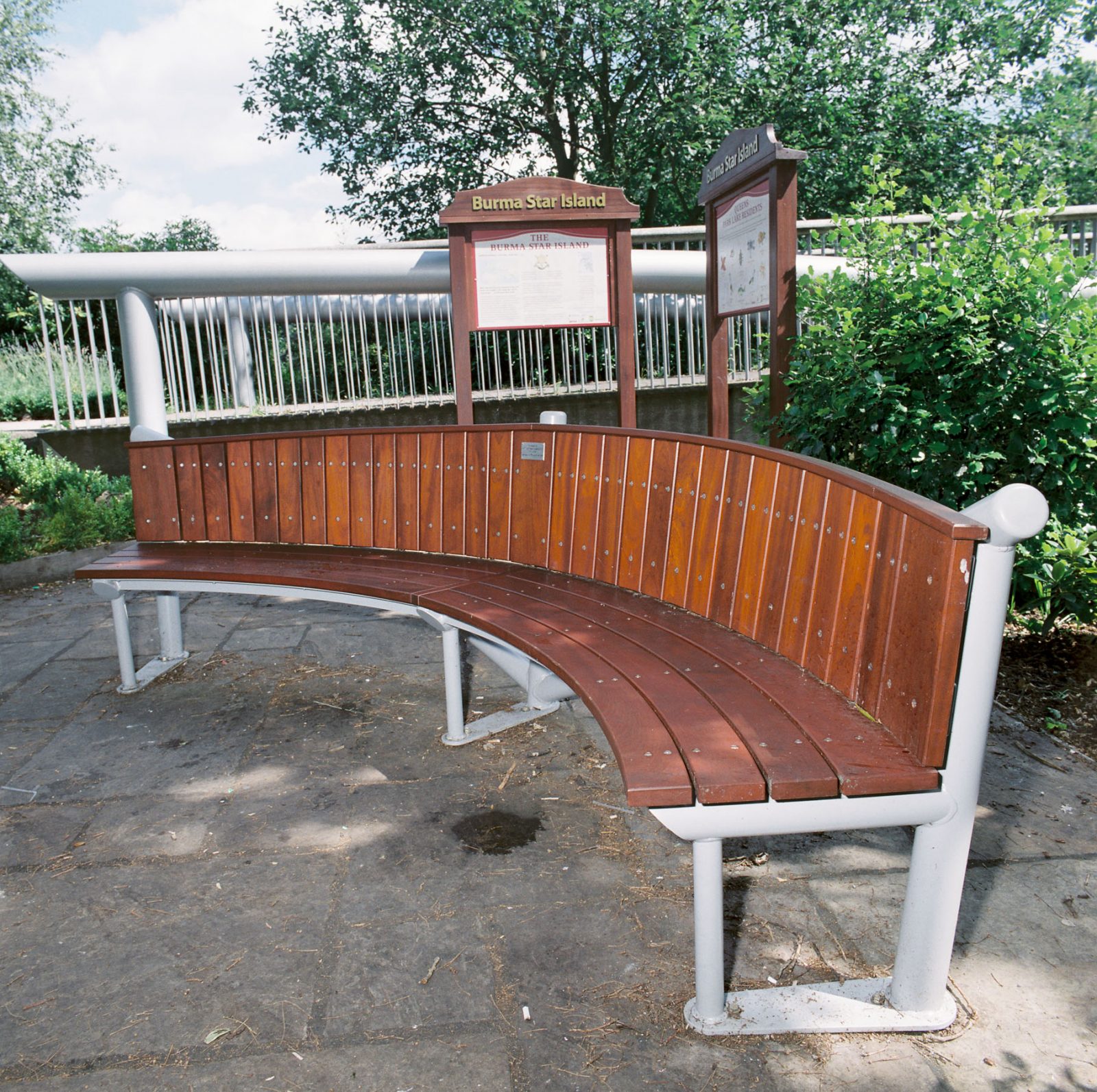 Building the Burma Star Island Memorial Bench | Woodcraft UK