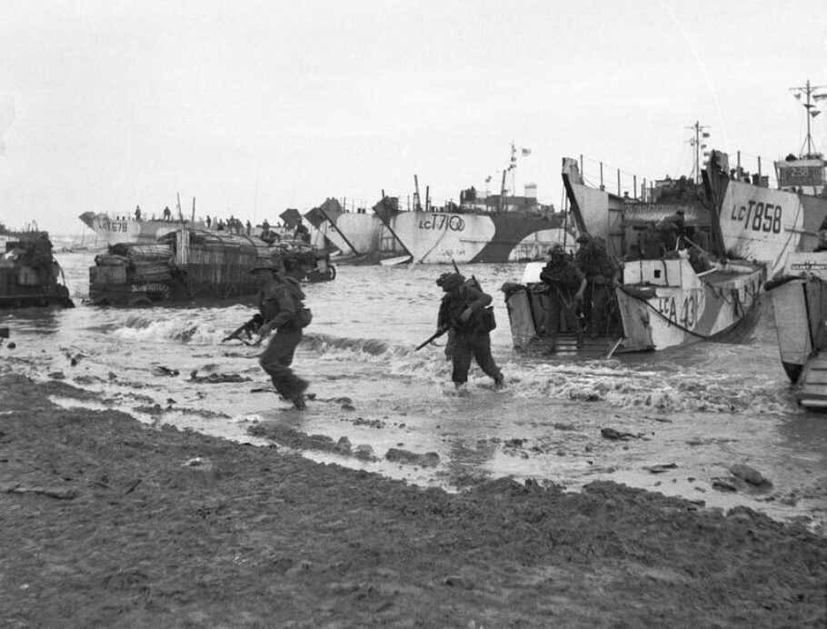 D day British Forces during the Invasion of Normandy 6 June 1944 B5246