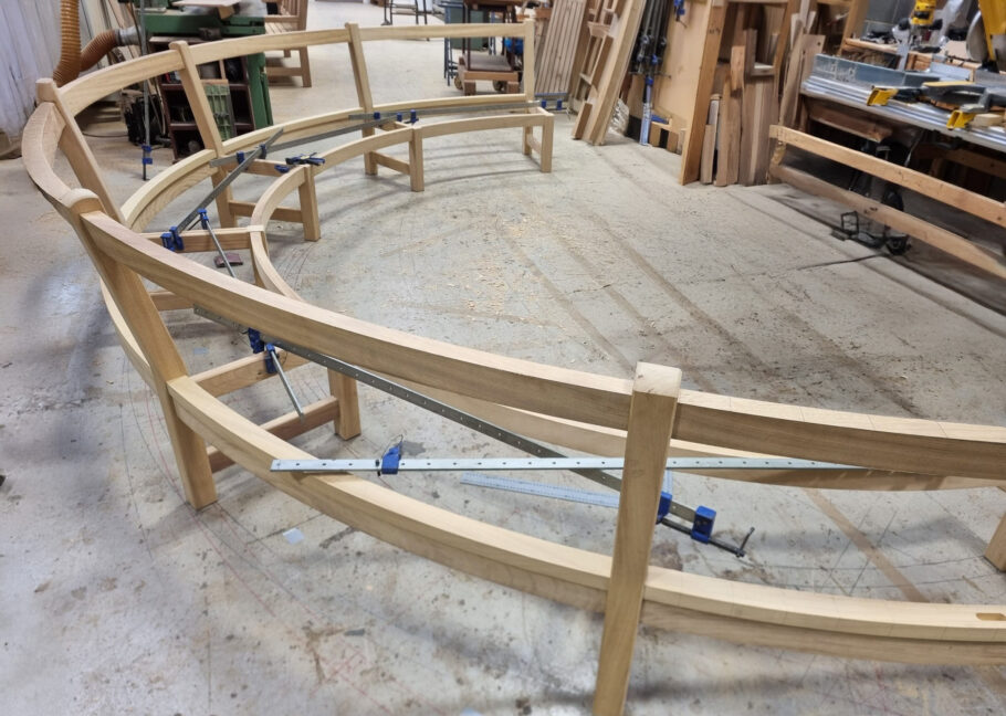 Crafting the Perfect Scarborough Crescent Bench: A Journey in Woodwork