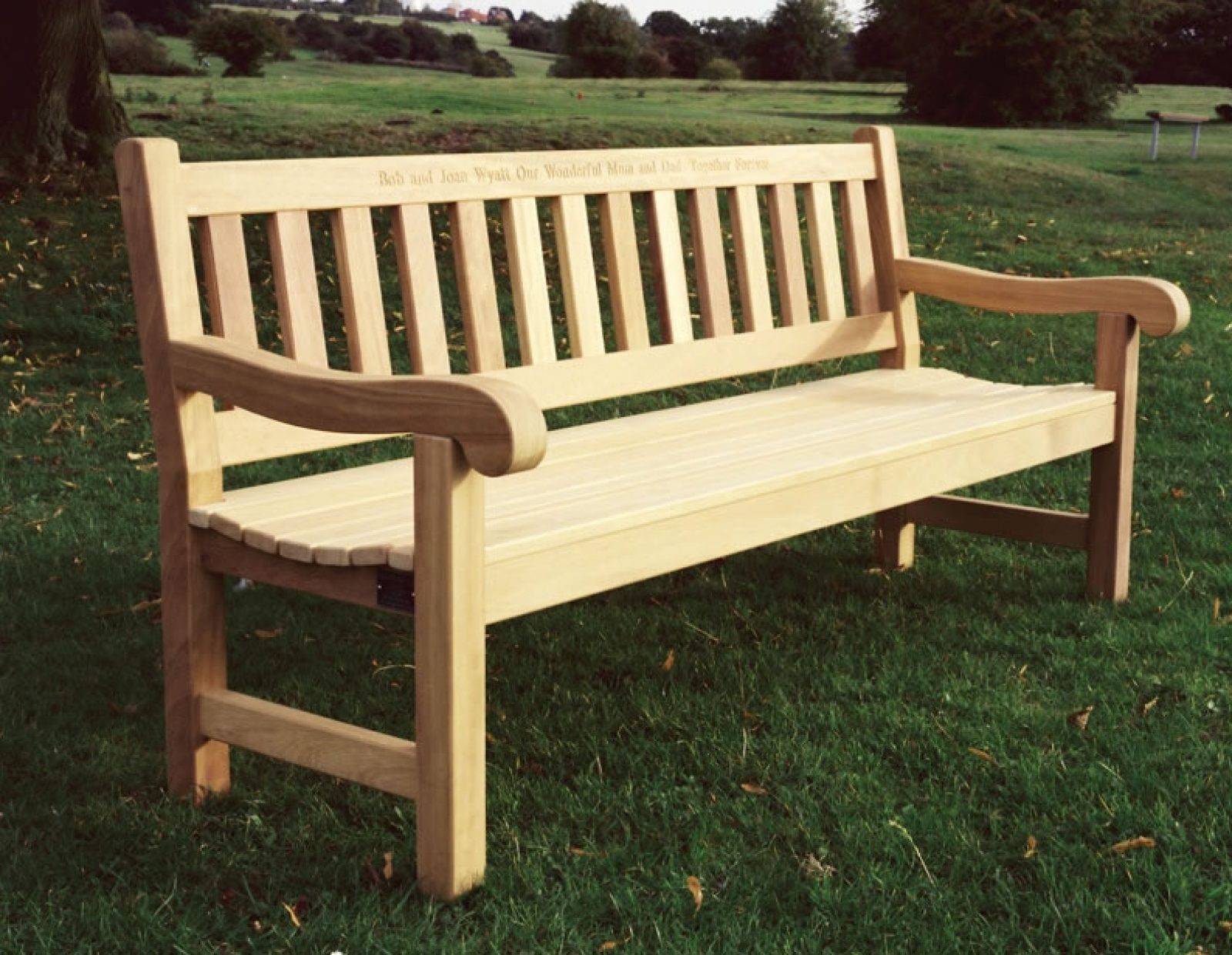 Mendip Wooden Memorial Bench and Garden Seat made in Yorkshire ...